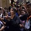 Vidya Balan was seen giving flying kiss to her fans
