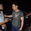 Aamir Khan talking with a fan