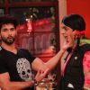 Shahid Kapoor plays a prank on Gutthi on Comedy Nights With Kapil