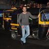 Emraan Hashmi poses with the Auto Rickshaw at the Special Screening of Raja Natwarlal