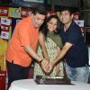 Rishi Kapoor Celebrates his Birthday at Big FM Studio