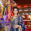 Tanishaa Mukerji poses for the media at North Bombay Sarbojanin Durga Puja