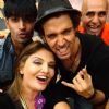 Hrithik Roshan : The inmates of Bigg Boss 8 get a selfie clicked with Hrithik