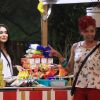 Diandra buys the weekly groceries from Lisa on Bigg Boss 8