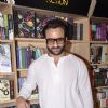 Saif Ali Khan poses at Crossword during the Promotions of Happy Ending