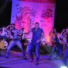 Sukhwinder Singh performs at Bandra Fest