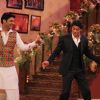 Kapil Sharma shakes a leg with Shah Rukh during the Celebration of DDLJ's 1000th week Completion