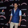 Randeep Hooda poses for the media at Sansui Stardust Awards Red Carpet