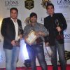 Kiku Sharda and Omung Kumar pose with their award at Lion Gold Awards