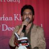 Irrfan Khan was snapped reading a few lines from Irshad Kamil's Book at the Launch