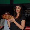 Parineeti Chopra poses with the pizza at the Promotions of Te Mugshot Cafe