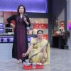 Farah Khan was snapped bargaining with a woman who sells fish at the Launch of Farah Ki Daawat
