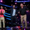 Ayushmann Khuranna and Anu Malik Promote Dum Laga Ke Haisha on Sa Re Ga Ma Pa Li'l Champs 5
