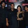 Shankar Mahadevan poses with Family at GIMA Awards 2015