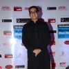 Abhijeet Bhattacharya poses for the media at HT Style Awards 2015
