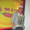 Akshay Kumar Reaches Radio Mirchi at 5:30 am to Promote Gabbar
