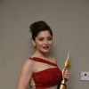 Kanika Kapoor With IIFA Trophy- Backstage of IIFA Awards