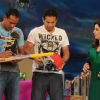 Irfan and Yousuf Khan Pathan giving their autograph