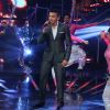 First Indian Idol Winner Abhijeet Sawant Performs at Celebration of Indian Idol 10 Years Journey