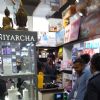 Shah Rukh Khan Shops for AbRam at Airport