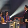 Juhi Chawla : Rishi Kapoor, Shabana Azmi and Juhi Chawla on the Sets of Chalk N Duster