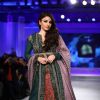 Soha Ali Khan : Soha Ali Khan Walks for JJ Valaya in Kolkata for Blenders Show