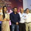 Sonam Kapoor, Sooraj Barjatya and Salman Khan at Press Meet of Prem Ratan Dhan Payo