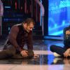 Salman Khan : Salman Khan And Deepika Padukone on Stage of Bigg Boss 9- Double Trouble