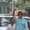 Amitabh Bachchan waving at fans during his shoot in Kolkata