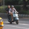 Amitabh Bachchan riding scooter around Kolkata for "Te3n" with Nawazuddin Siddiqui as pillion rider