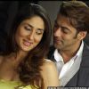 Lovable scene of Salman Khan and Kareena Kapoor | Main Aurr Mrs. Khanna Photo Gallery