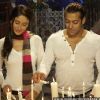 Salman and Kareena lighting candles | Main Aurr Mrs. Khanna Photo Gallery