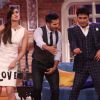 Varun Dhawan and Kriti Sanon Shakes a Leg with Kapil Sharma on 'Manma Emotion' Song