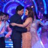 Shah Rukh Khan  and Kajol Performs during Promotions of Dilwale on Bigg Boss 9