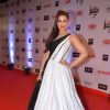 Sonali Bendre at Filmfare Awards 2016