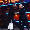 Sanjay Leela Bhansali receiving his award from Ramesh Sippy at Filmfare Awards 2016