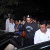 Ranveer Singh Snapped Clicks pictures with his Fans post leaving Farhan Akhtar's House