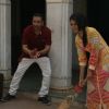 Ajai Sinha and Sonali Nikam Plays Cricket on sets of Aadhe Adhoore
