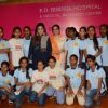 Raveena Tandon : Raveena Tandon and Moushumi Chatterjee Celebrate Women's Day with P.D Hinduja Hospital