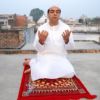 Paresh Rawal : Paresh Rawal praying Namaz