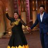 Shah Rukh Khan with Bharti Singh at Promotions of 'Fan' on 'Comedy Nights Bachao!