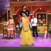 Emraan Hashmi has a blast Promoting 'Azhar' on the sets of 'Comedy Nights Live'