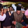 Emran Hashmi and Mohammad Azharuddin Pays their Obeisance at Nizamuddin Dargah