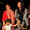 Aishwarya Rai Bachchan and Aaradhya Bachchan at Snapped at Airport