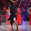 Akshay Kumar : Akshay Kumar does a Cartwheel on 'So You Think You Can Dance-Ab India Ki Baari'