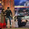 Bharti Singh, Salman Khan and Siddharth Shukla Promotes 'Sultan' on the sets of 'India's Got Talent'