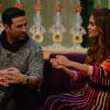Akshay Kumar and Esha Gupta Promotes 'Rustom' on The Kapil Sharma Show