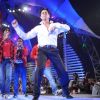 Shah Rukh Khan : Sharukh Khan doing chhaiya chhaiya at Music ka Maha Muqqabla