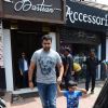Raj Kundra snapped with family for lunch