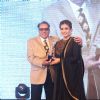 Dharmendra Singh Deol and Raveena Tandon at Entertainment Trade Awards 2016